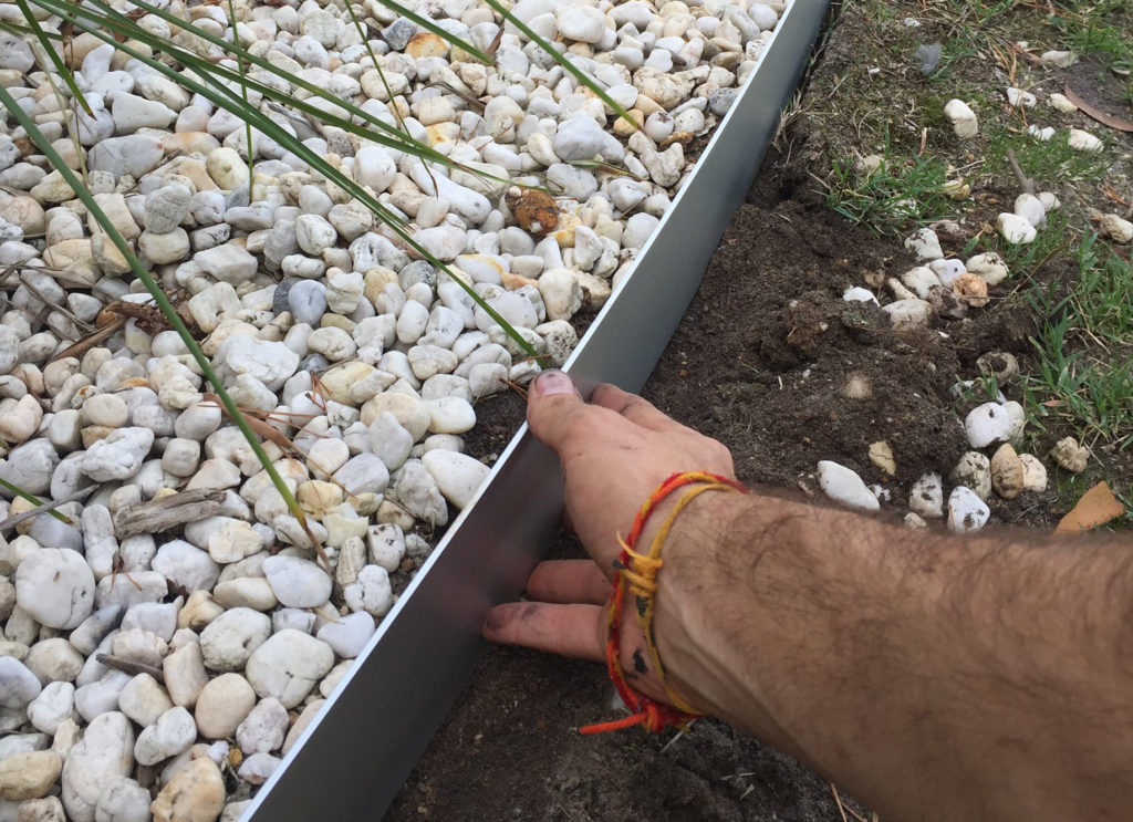 How to Install Metal Garden Edging Yourself Garden Edge